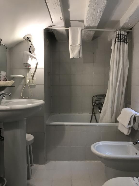 Residenza Ruga Giuffa Castello  Екстериор снимка